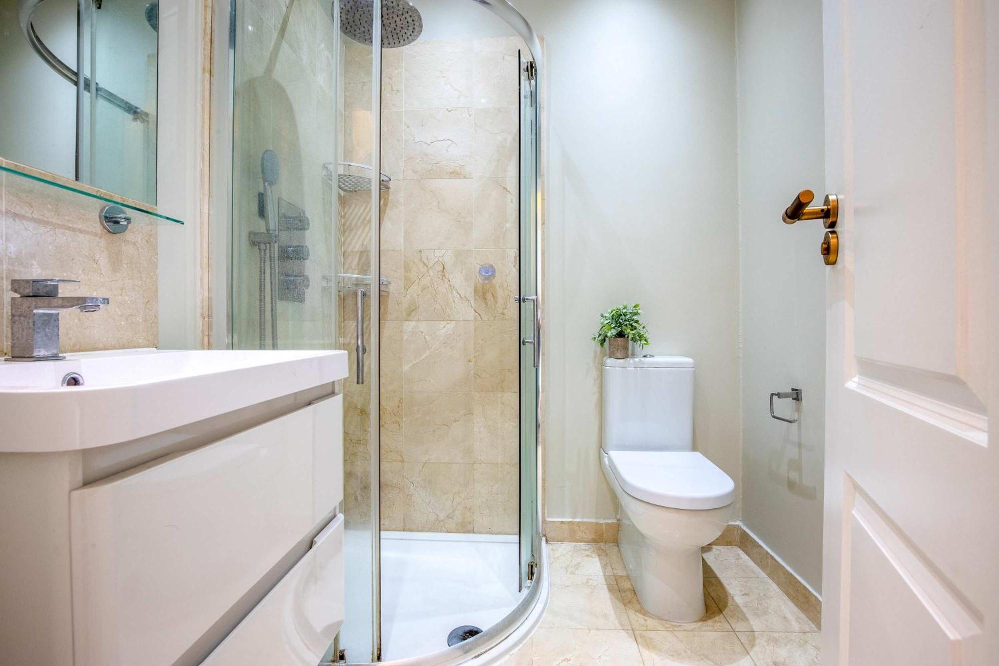 Londwell Residences Camden High Street Edition Apartment *
